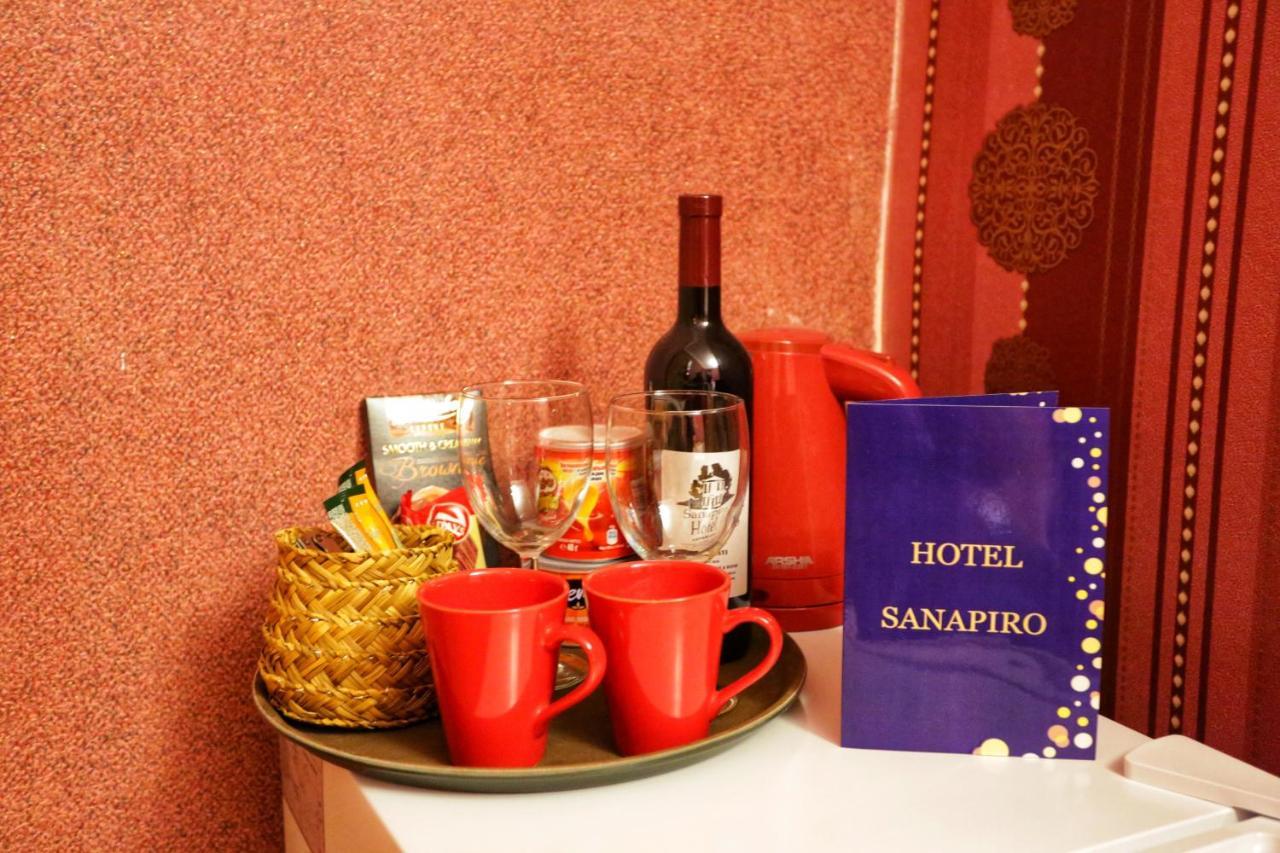 Sanapiro Hotel Kutaisi Eksteriør billede